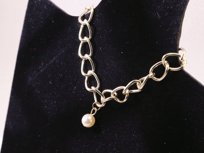 Chunky Chain Pearl Pendant Bracelet