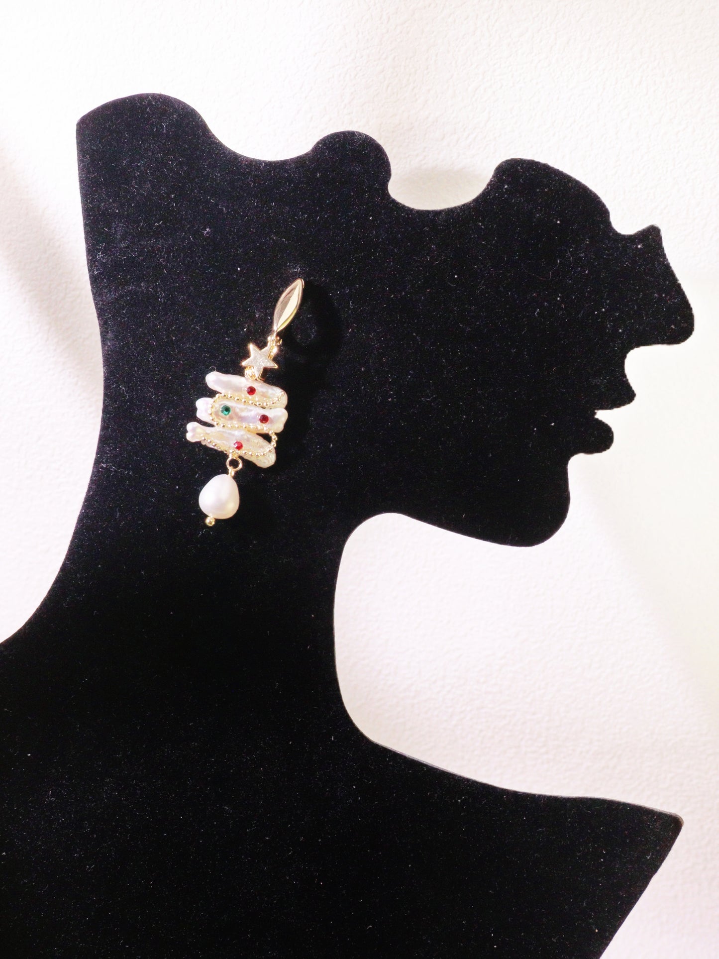 Christmas Tree Baroque Pearl Earrings – Festive Gold Plated Holiday Jewelry Gift