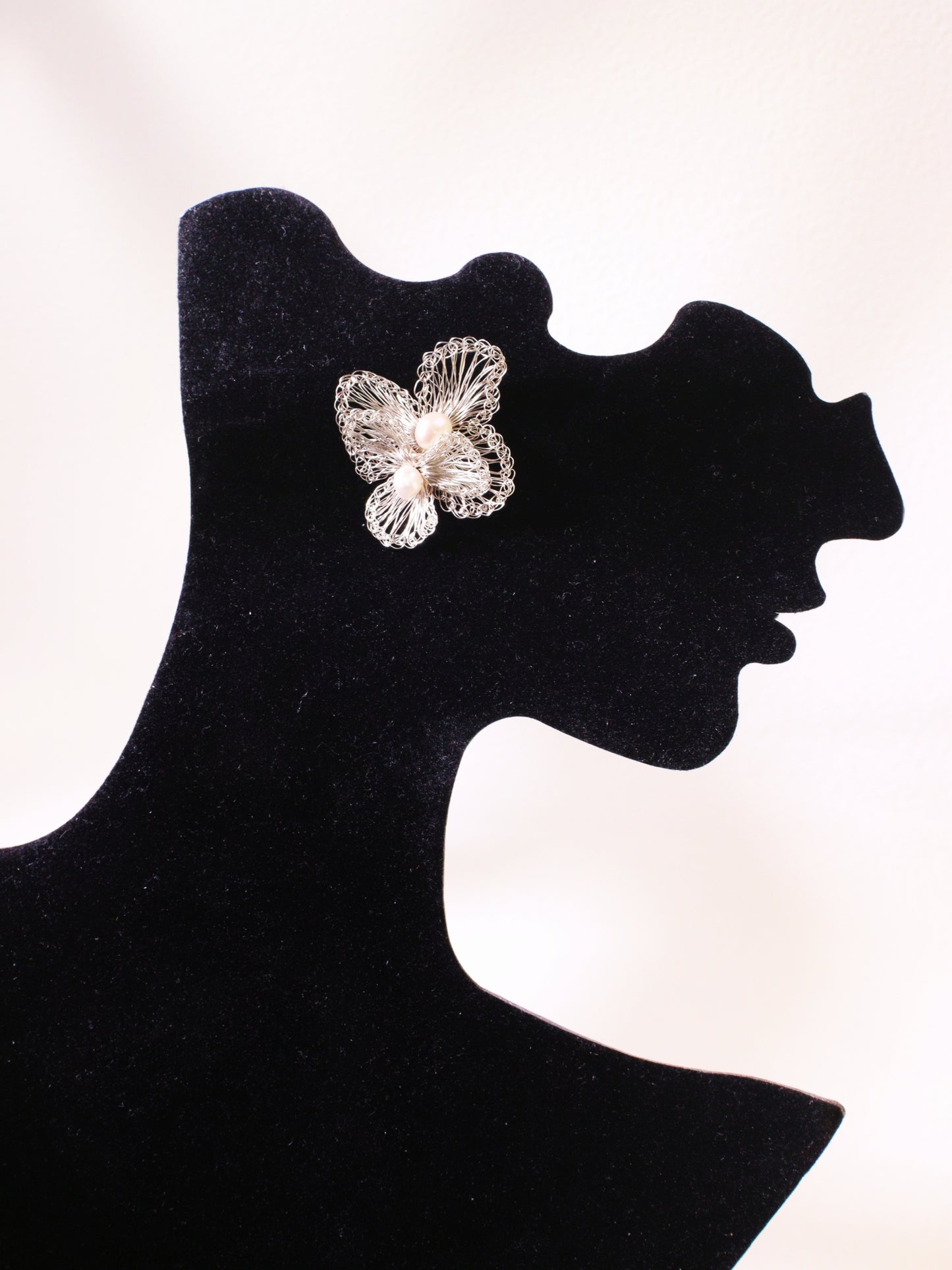 Three-Petal Flower Pearl Wire Crochet Earrings – Delicate Bridal Dangles
