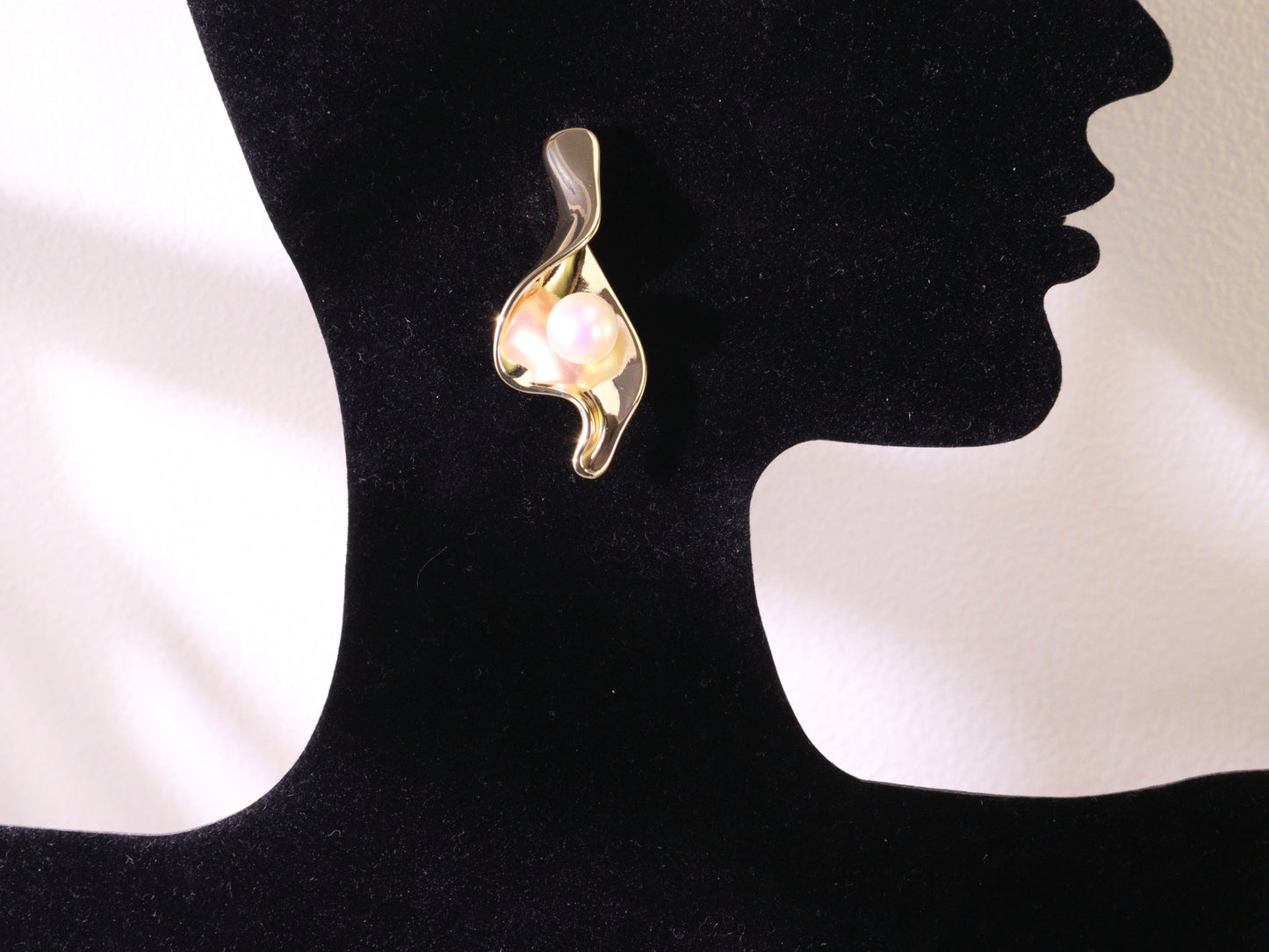 Abstract Leaf Pearl Statement Earrings