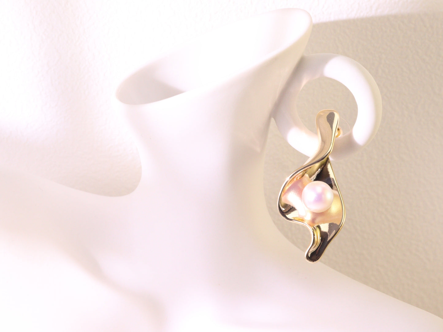 Abstract Leaf Pearl Statement Earrings