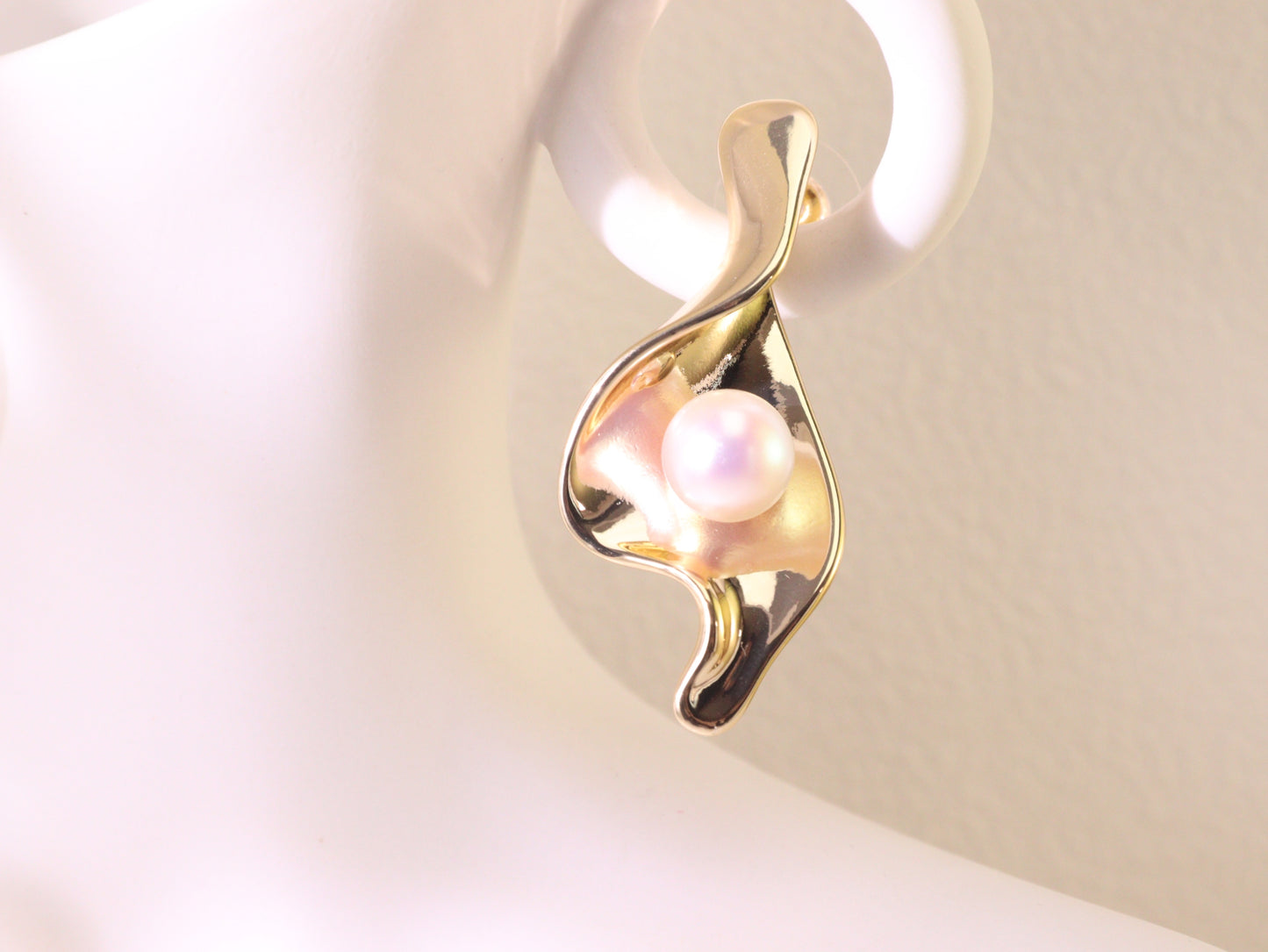 Abstract Leaf Pearl Statement Earrings