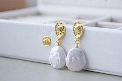 Handmade  Teardrop freshwater pearl  drop Earring/Exquisite