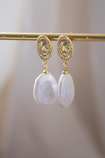Handmade  Teardrop freshwater pearl  drop Earring/Exquisite