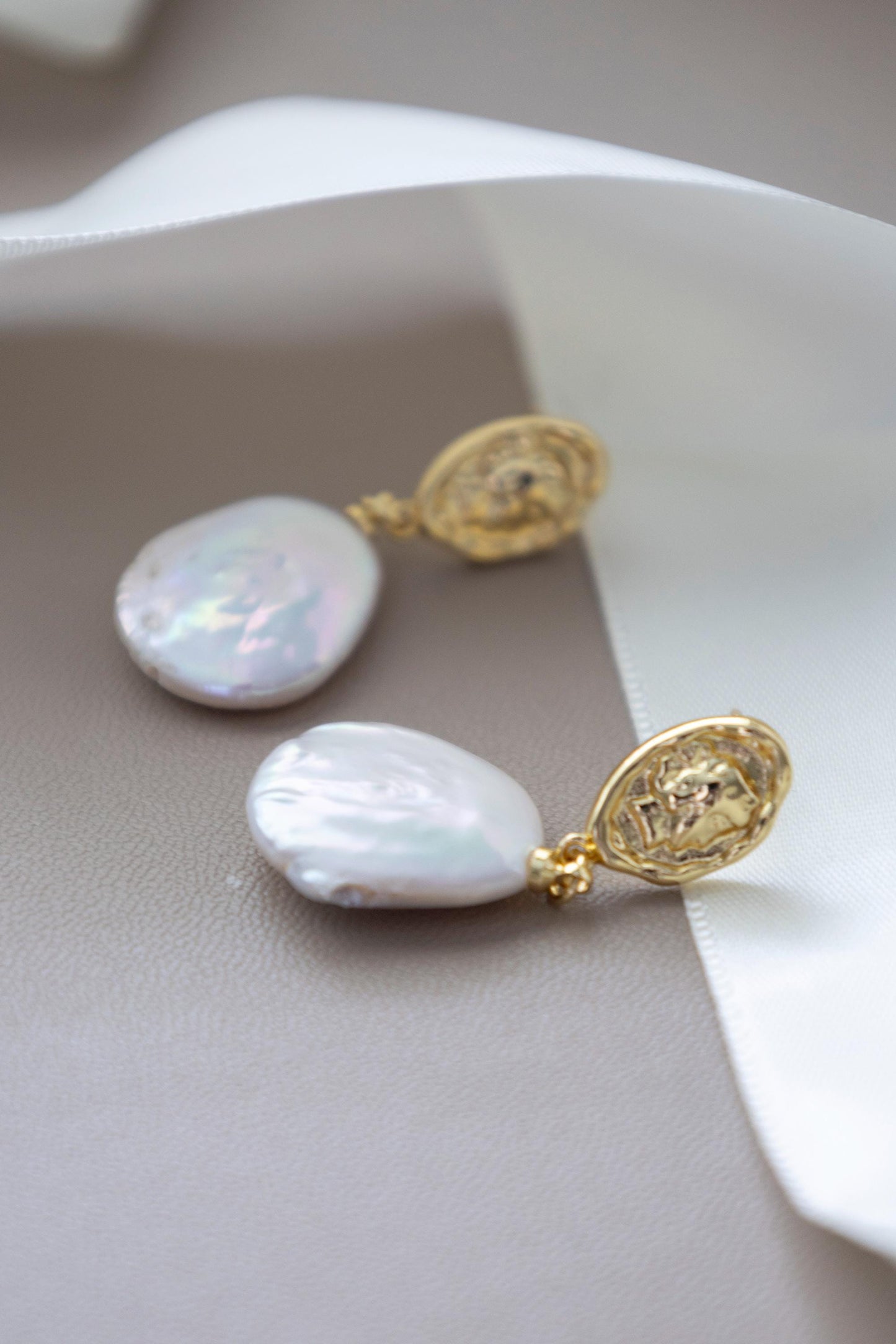 Handmade  Teardrop freshwater pearl  drop Earring/Exquisite