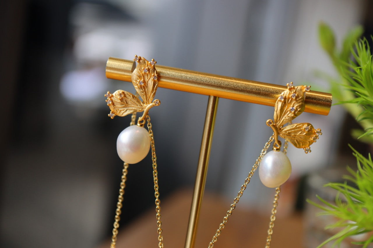 Baroque Butterfly Shape Gold Planted Sterling Silver Earings with Pearl