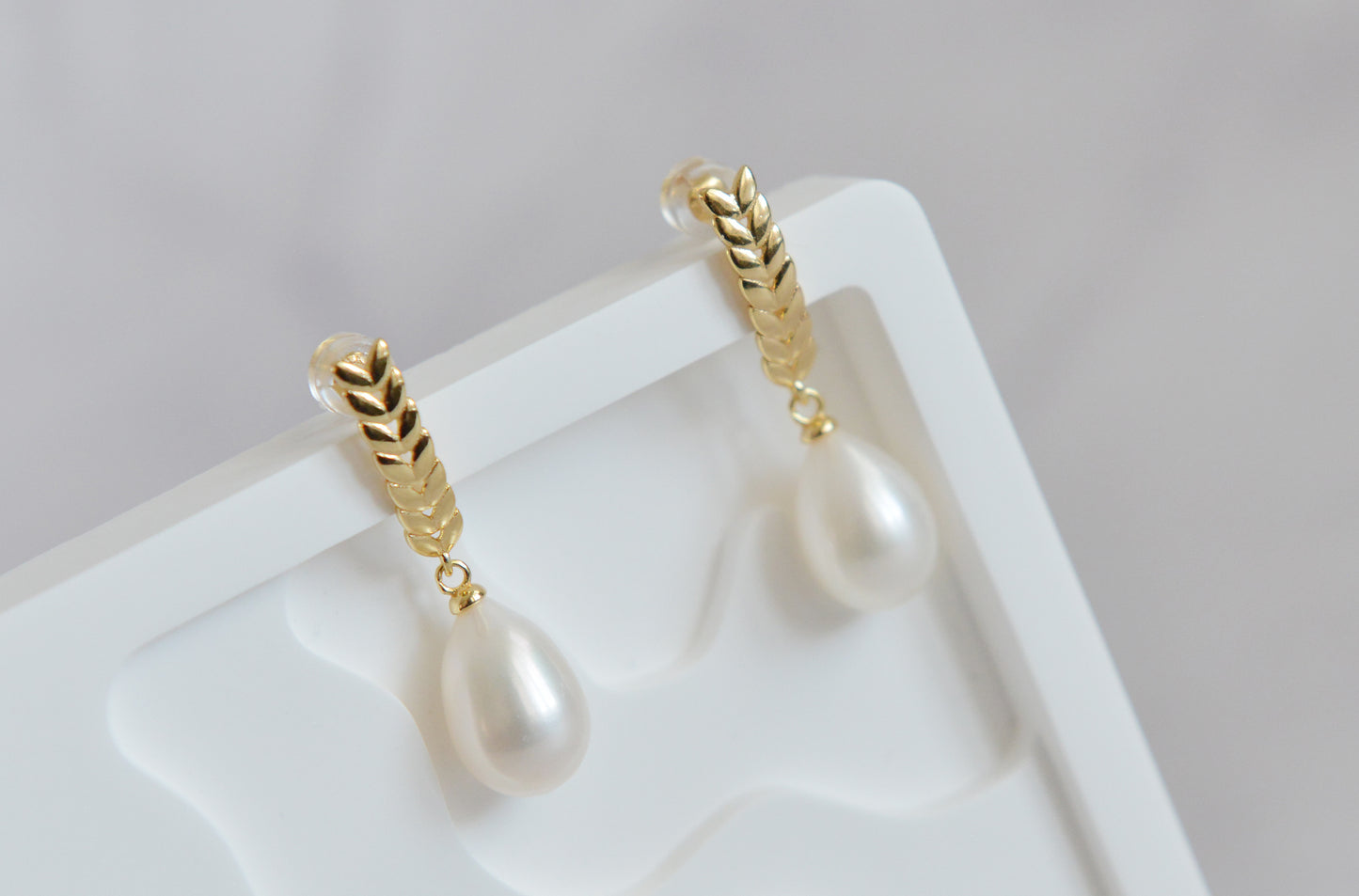 Handmade Natural Pearl Wheat Stud Drop Earrings,/18K Gold Plated Sterling Silver/ Pearls Wedding Earrings/Dainty Teardrop Pearls Earrings/