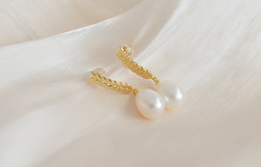 Handmade Natural Pearl Wheat Stud Drop Earrings,/18K Gold Plated Sterling Silver/ Pearls Wedding Earrings/Dainty Teardrop Pearls Earrings/