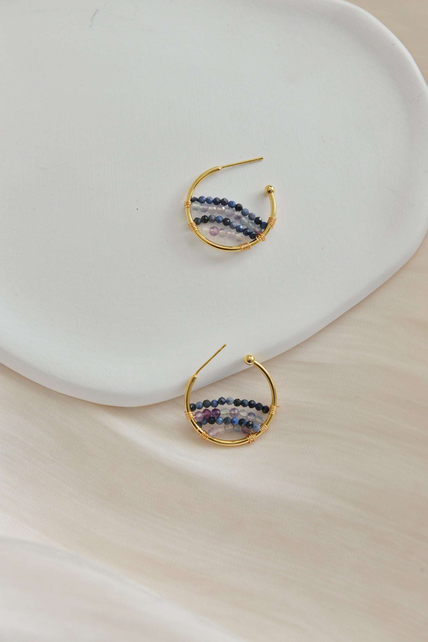 Handmade natural gemstone earring/cordierite +Kyanite hoop earrings