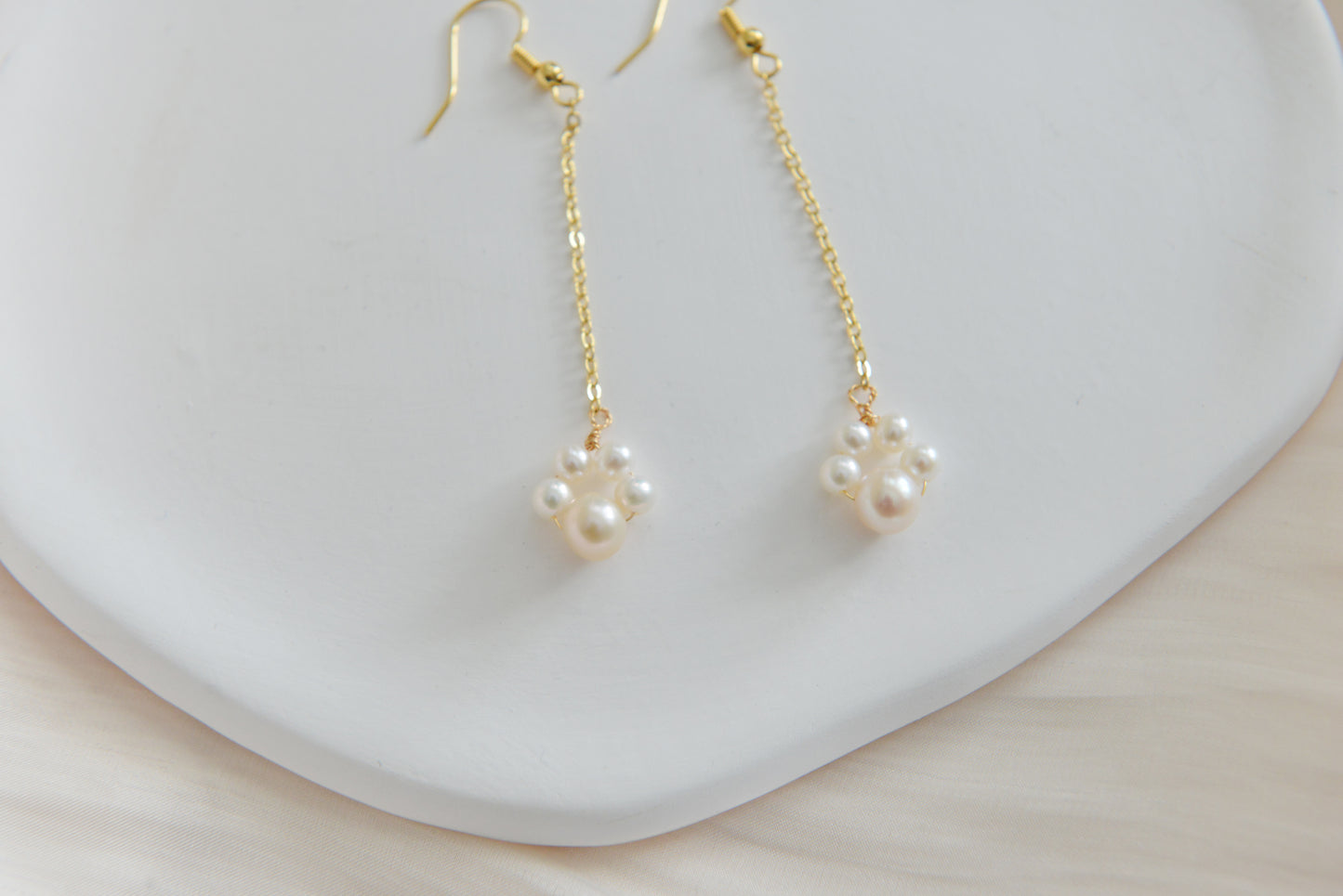 Handmade natural pearl earrings/cute paw drop earrings