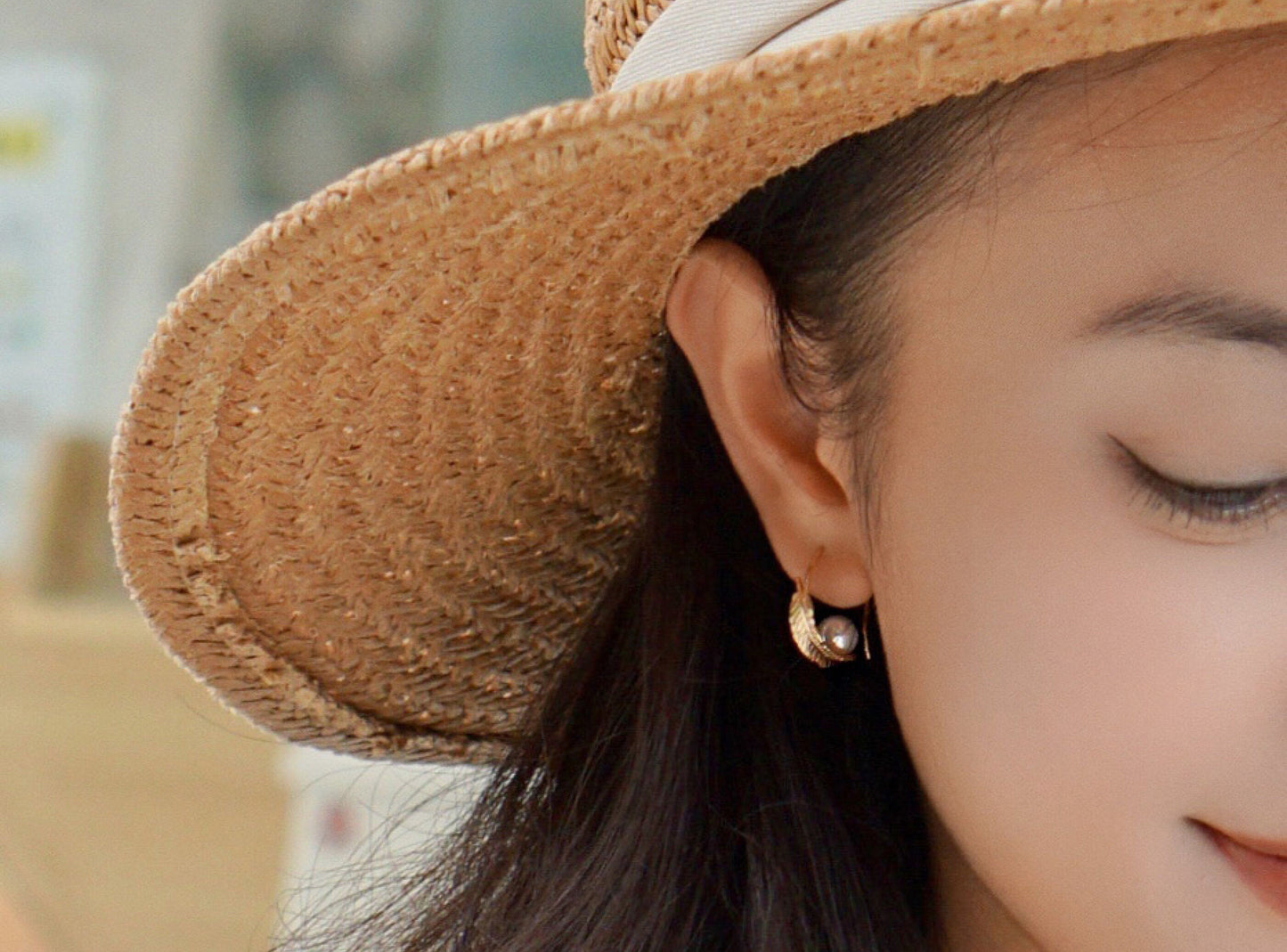 Genuine Pearl Earrings/Dainty Natural Pearls Earrings/White Pearl Earrings/gold feather hoop earring/