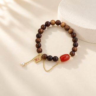 Sandalwood Red Agate Pearl Charm Bracelet