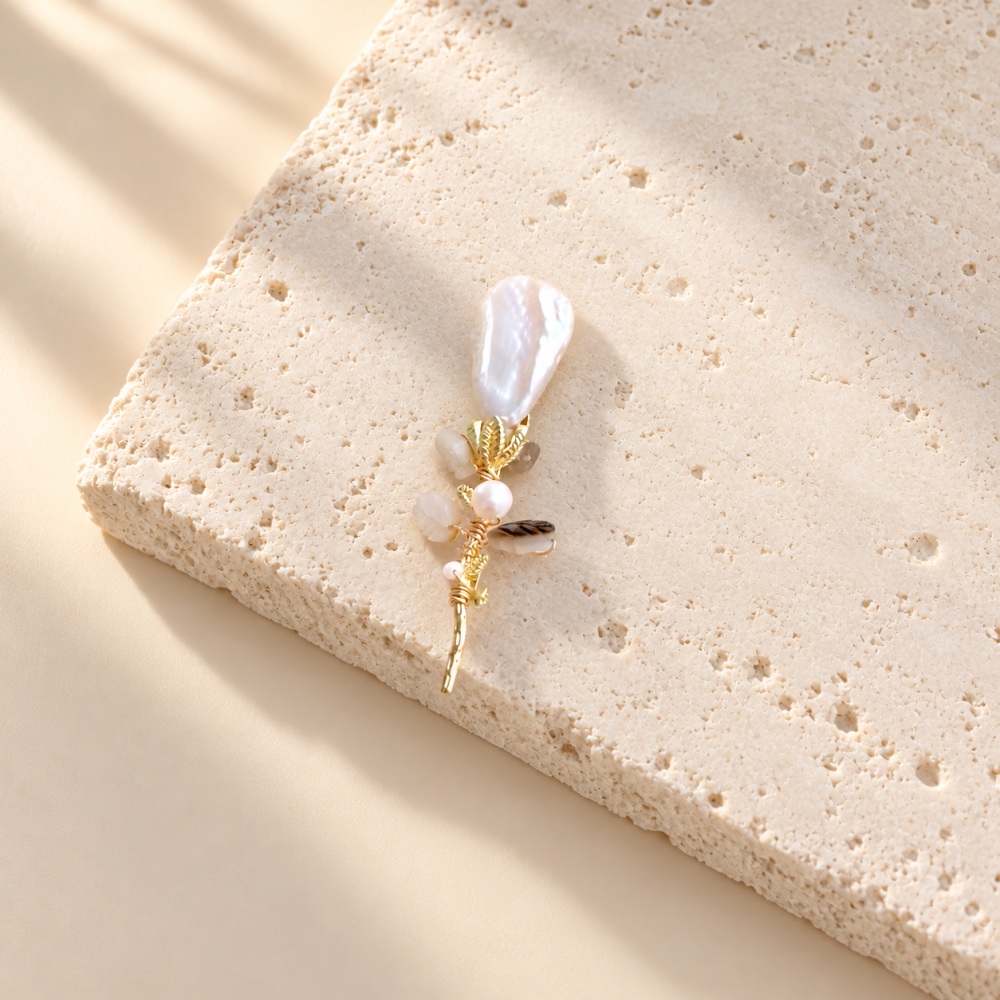 Pearl bud leaf spray brooch