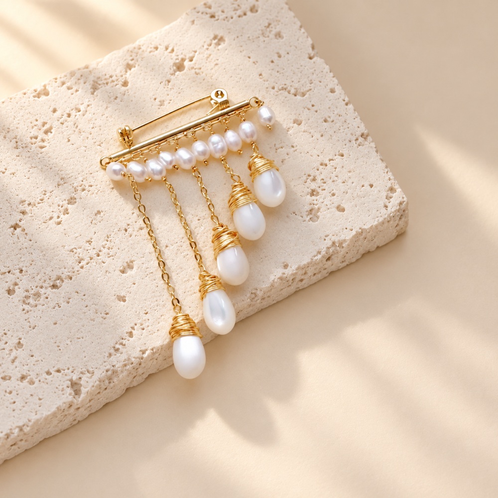 Freshwater Pearl Cascade Brooch