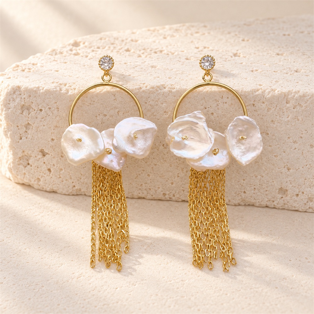 Petal Pearl Circle Golden Chain Fringe Earrings