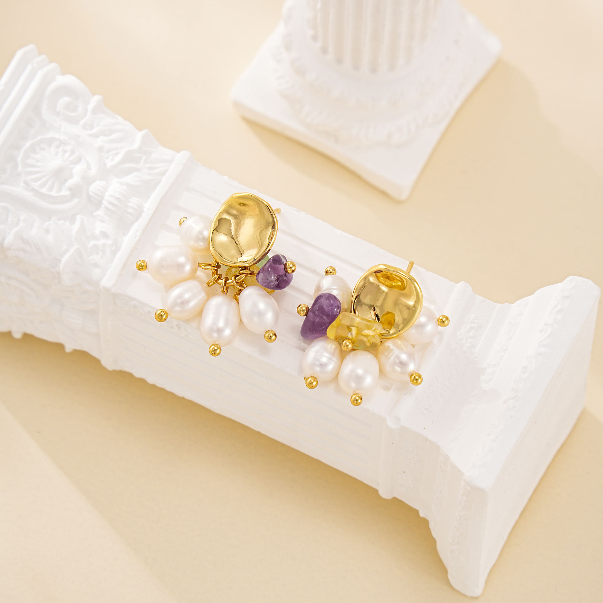 Pearl and crystal chip cluster stud earrings