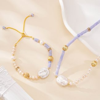 Lavender chalcedony and freshwater pearl necklace and bracelet set