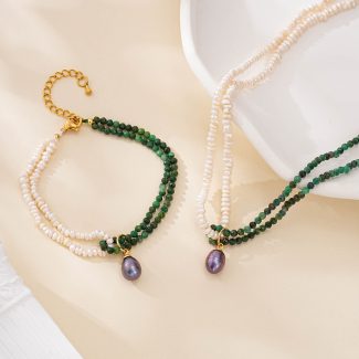 Green Gemstone and Pearl Double-Strand Jewelry Set