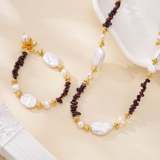 Garnet and baroque pearl necklace and bracelet set