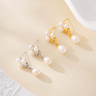 Pearl Cluster and Teardrop Pendant Earrings