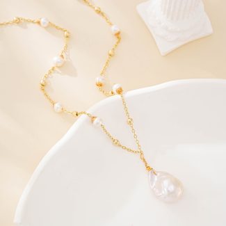 Large Baroque Pearl Drop Pendant Necklace