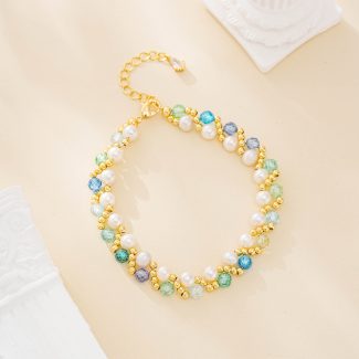 Green crystal and pearl woven bracelet