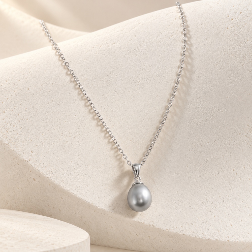 Pearl Pendant Necklace in Four Colors