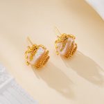 Baroque pearl stud earrings wrapped in wheat-like gold-tone detail