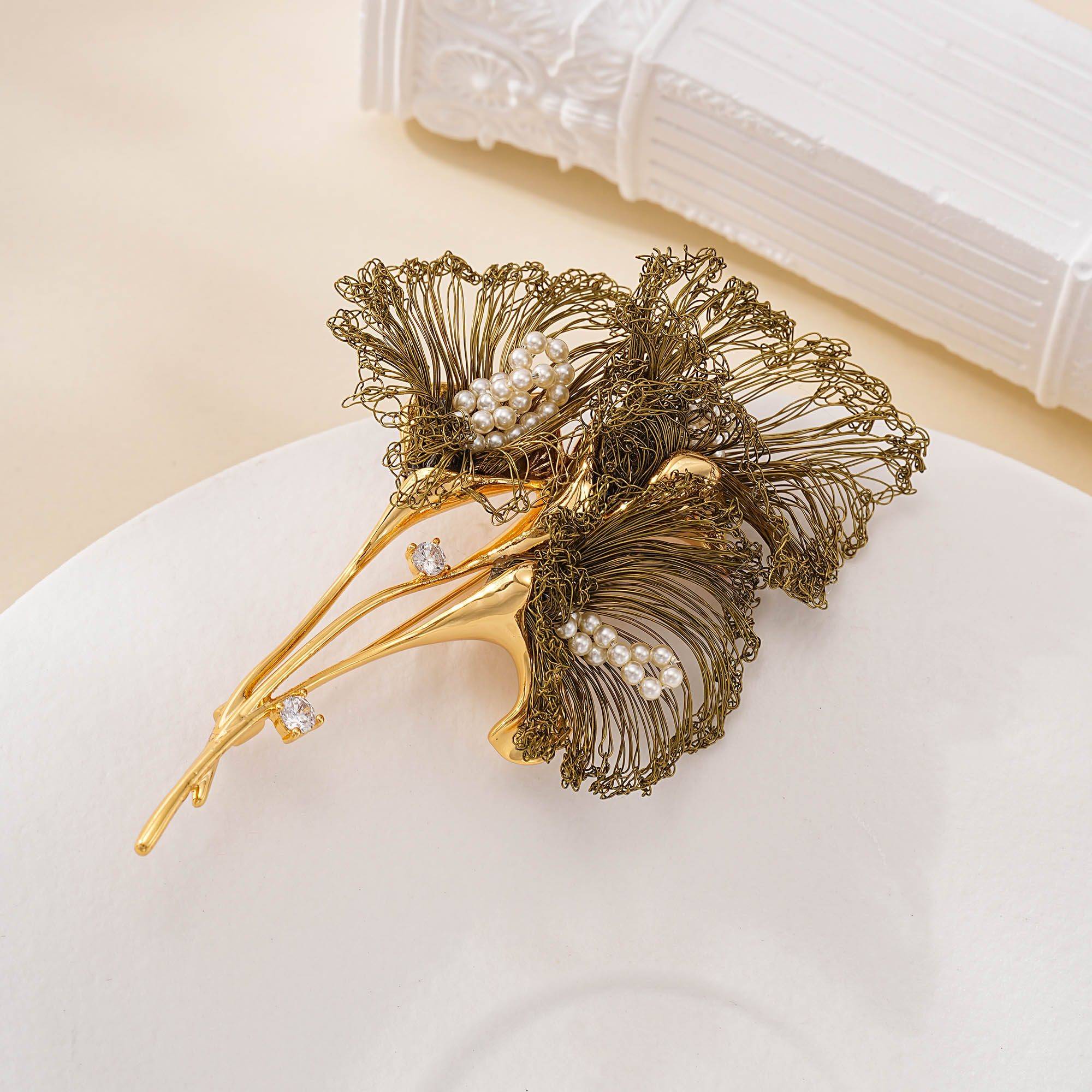 Wirework detail of Olive Wire Pearl Bloom Brooch