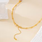 Detail of adjustable chain and clasp on baroque pearl fringe necklace
