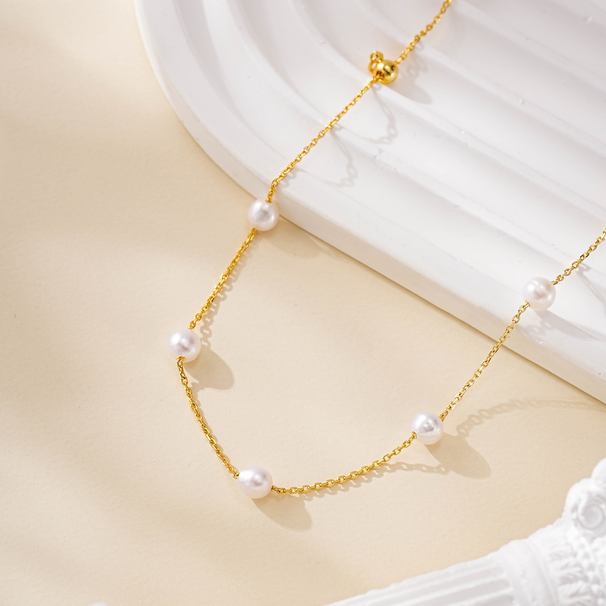Close-up of a freshwater pearl station bracelet