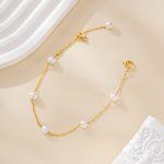 Freshwater pearl bracelet with adjustable chain